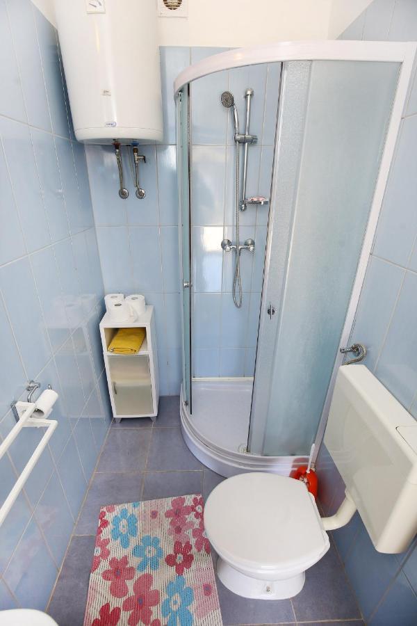 Apartmani Buca Биоград на Мору Екстериор снимка