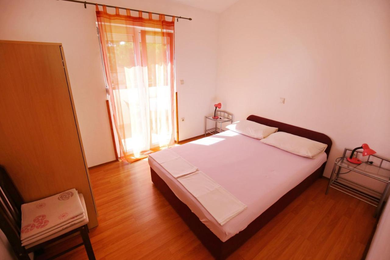 Apartmani Buca Биоград на Мору Екстериор снимка
