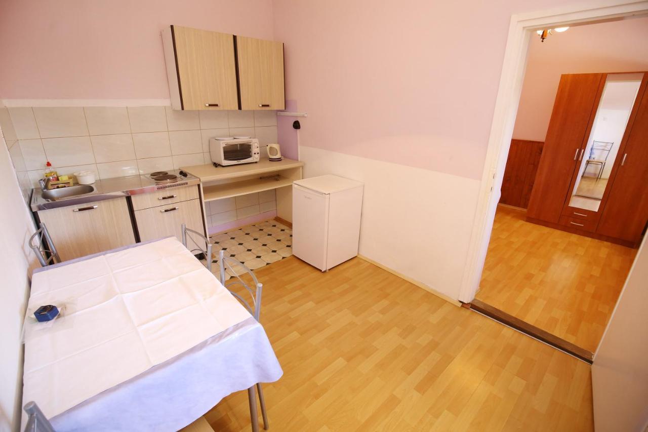 Apartmani Buca Биоград на Мору Екстериор снимка