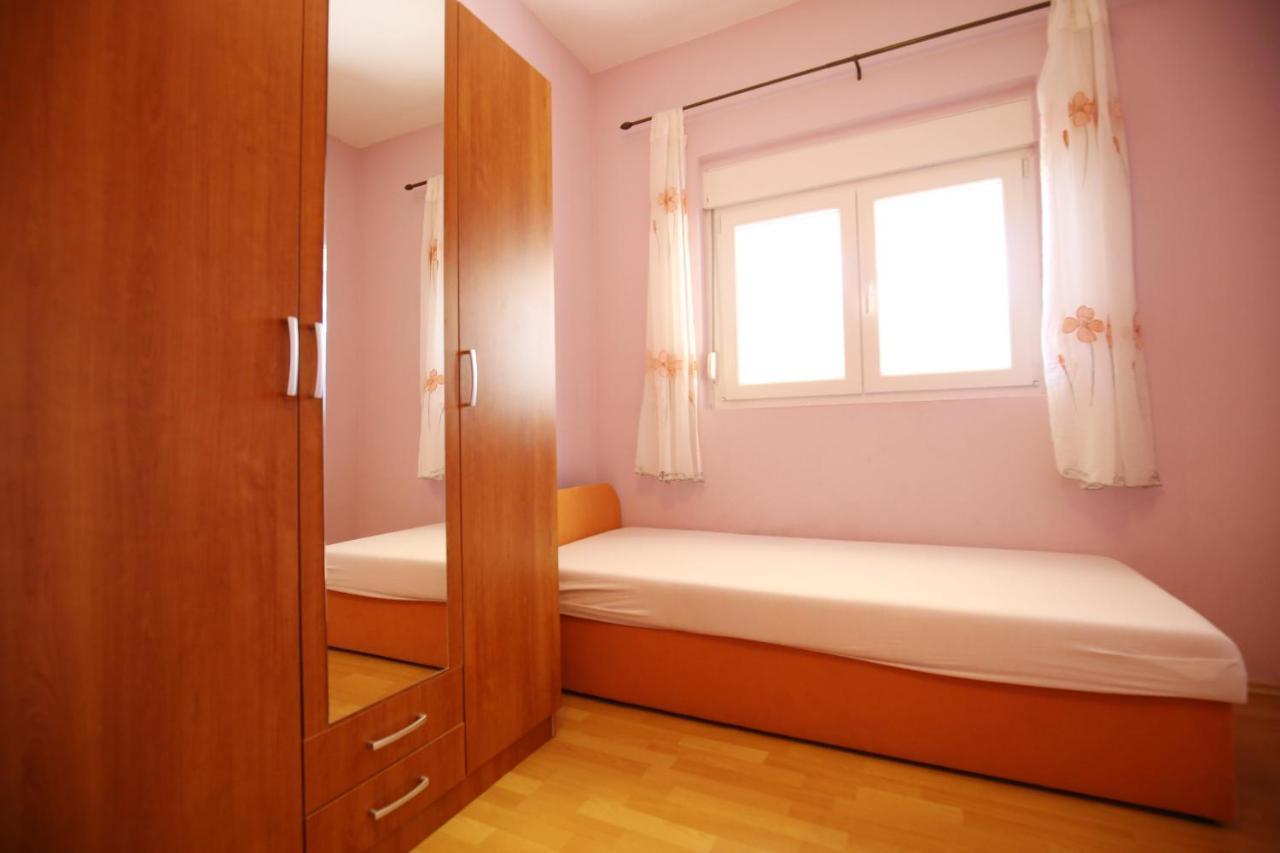 Apartmani Buca Биоград на Мору Екстериор снимка