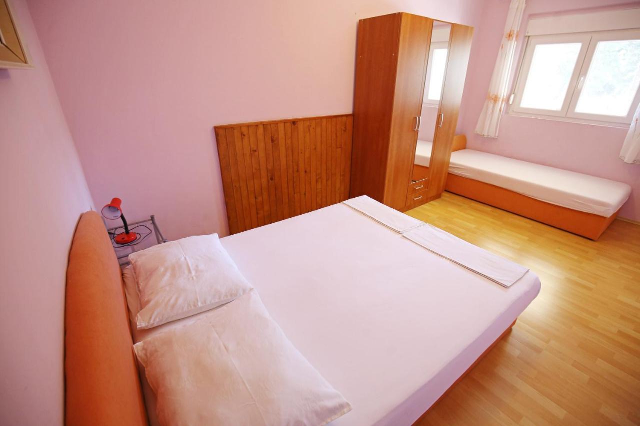 Apartmani Buca Биоград на Мору Екстериор снимка